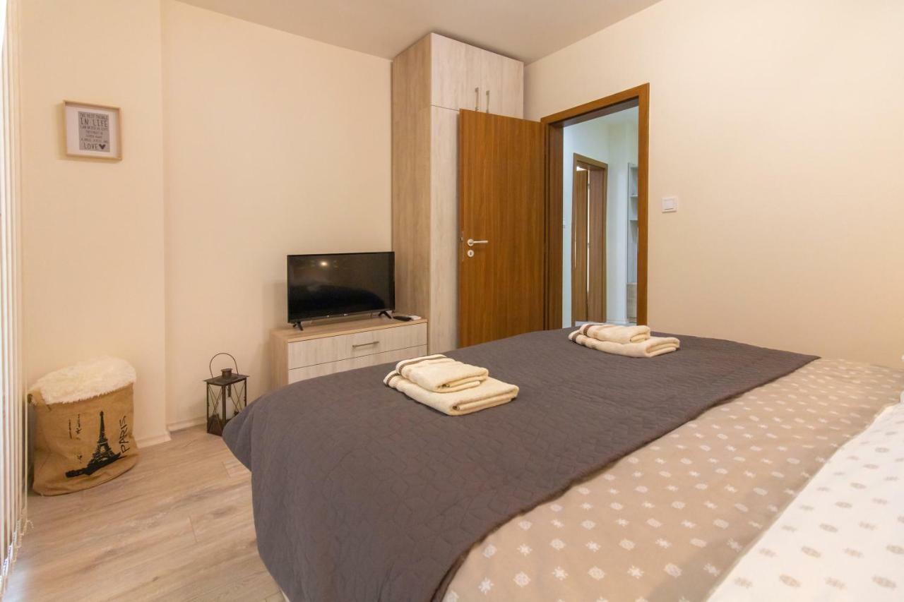 Domus Apartments Grand Plovdiv Buitenkant foto
