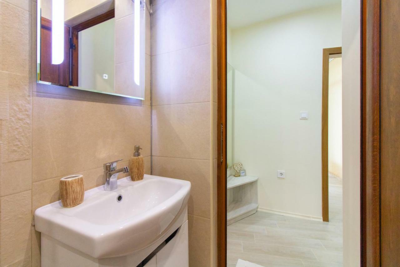 Domus Apartments Grand Plovdiv Buitenkant foto